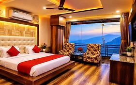King Castle Mcleodganj-Centrally Heated And Air Cooled- Near Mall Road - Free Parking